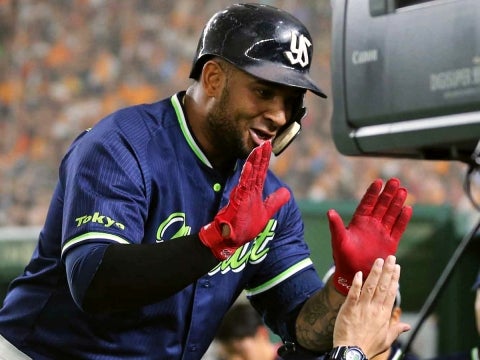 バレンティン選手が2試合連続となる6号ソロ