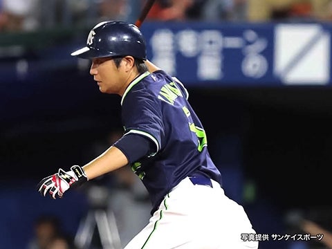 チャンスを広げる復帰後初安打