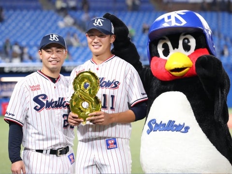 殊勲の青木選手と奥川投手