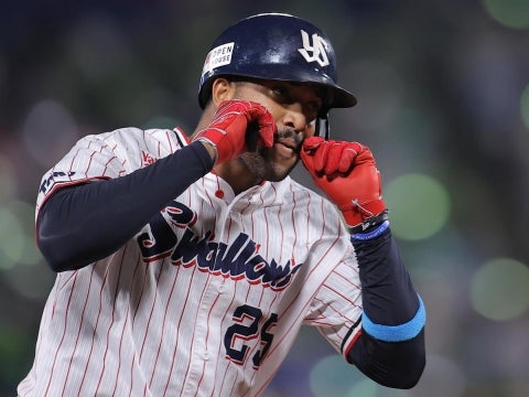 サンタナ選手が二本のホームラン含む、4安打3打点の大活躍！