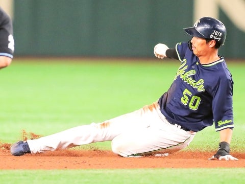 安打＆盗塁を決める