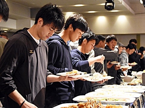 ビュッフェ形式