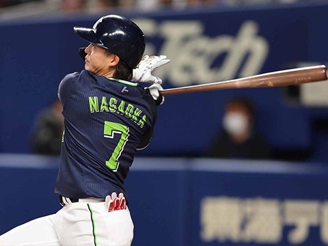 長岡選手がマルチ安打