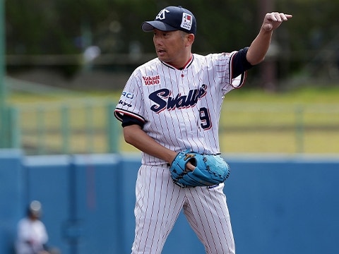 石川投手が2回無安打無失点