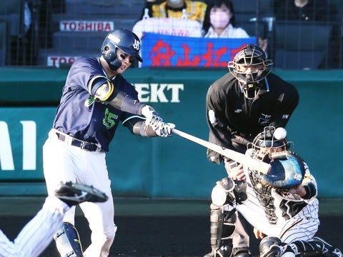 村上選手が23号3ランを含む4安打5打点