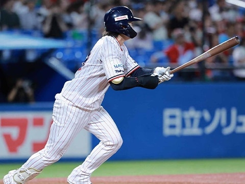 長岡選手が2安打1打点の活躍