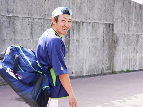 球場を後にする内川選手