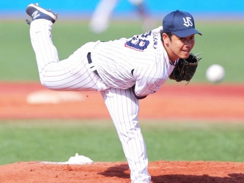 小川投手が先発し、6回1失点