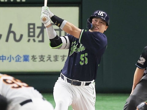 村上選手が2試合連発となる9号満塁ホームラン！