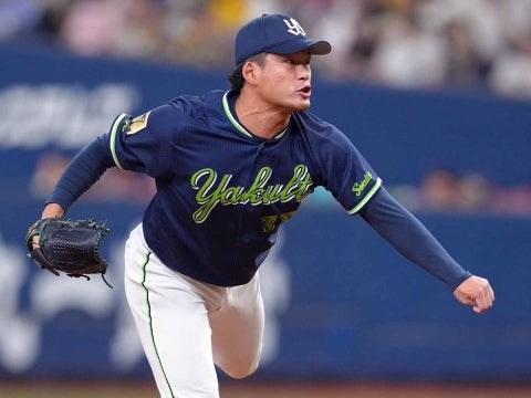 山本投手がピンチを切り抜ける