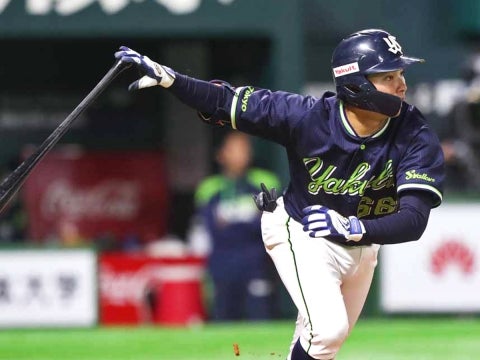 吉田大成選手が一時勝ち越しとなるタイムリー