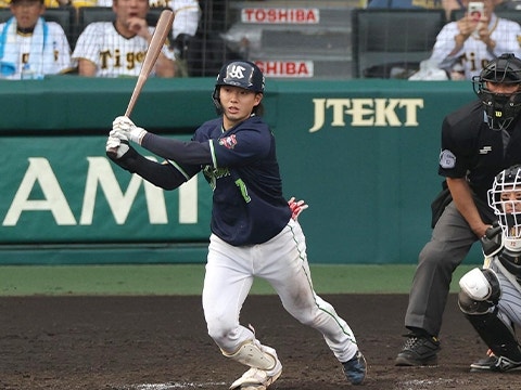 長岡選手が猛打賞