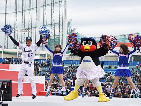 ファンと一緒にダンスパフォーマンス