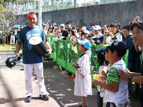 中山選手が鬼に扮して登場