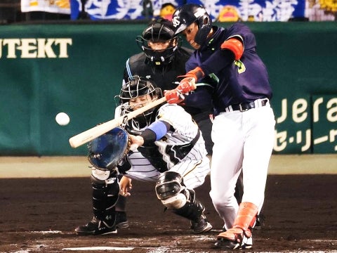 追加点となるタイムリー三塁打