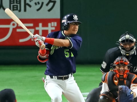 藤井選手がマルチ安打でチャンスメイク