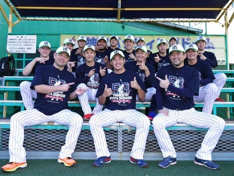 引退記念Tシャツをみんなで着用！