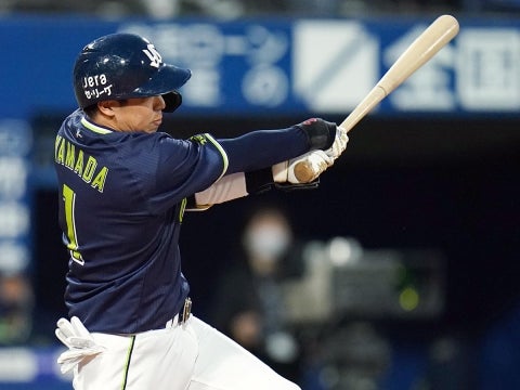 山田選手が先制の2点タイムリー二塁打！