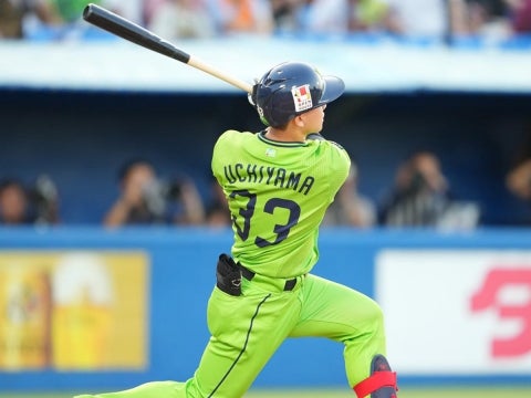 内山選手が6号満塁ホームラン含む、2本のホームラン！