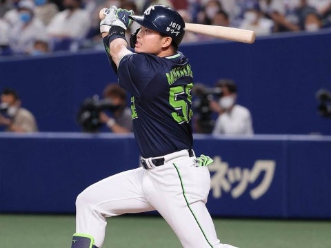 村上選手が先制の11号2ラン