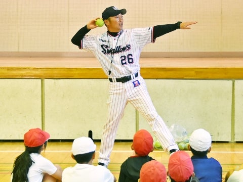 ボールの投げたい方向へ