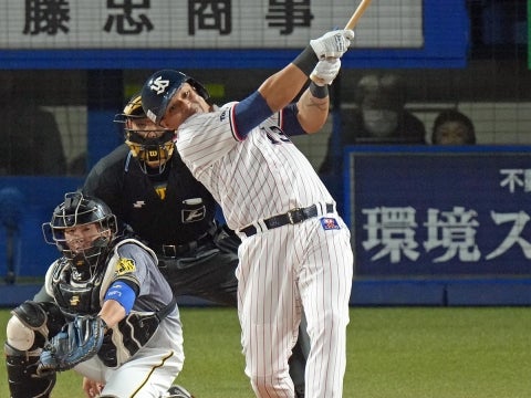 オスナ選手が二打点を挙げる！