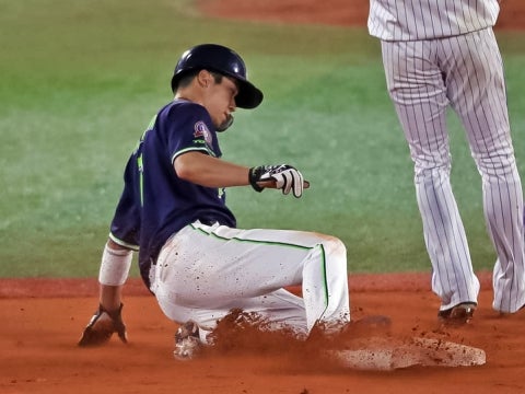 山田選手が史上初4度目の30発30盗塁