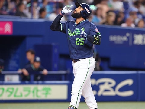 サンタナ選手が13号ソロを含む3安打4打点の活躍