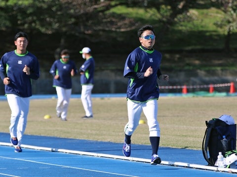 激しいデッドヒート