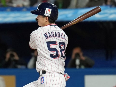 長岡選手がマルチ安打