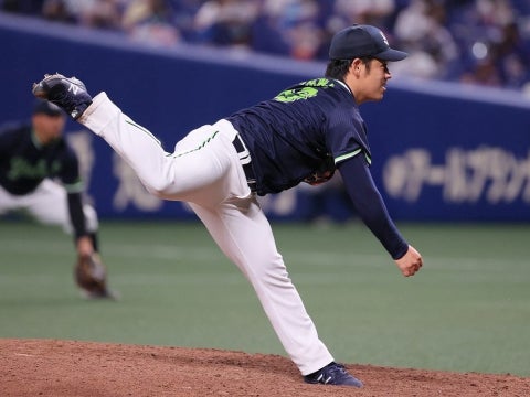 先発・小川投手が今シーズン初完封勝利を挙げる！