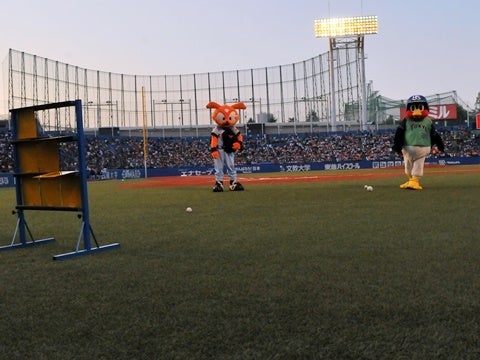 後攻・つば九郎