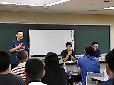 山部氏、河端氏、野口氏が少年野球指導者に向けて講習会を実施！