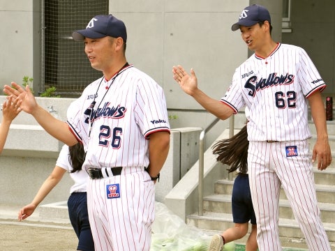 河端氏と徳山氏が杉並区立新泉和泉小学校で投げ方指導！