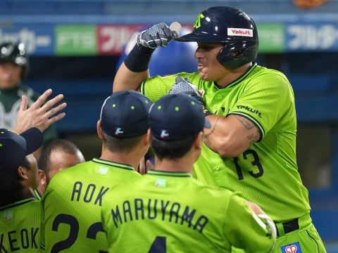 オスナ選手が一時同点となる19号ソロ