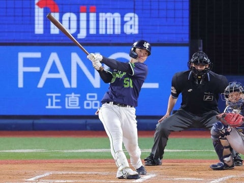 長岡選手が猛打賞の活躍