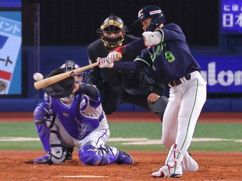 塩見選手が先制タイムリー含む、3打点の活躍で勝利に導く！