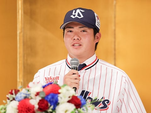 松本投手「明るくプレーをしていきたい」