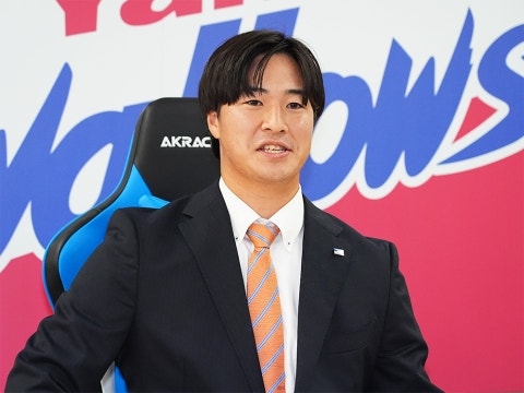 長谷川投手「自分の位置を奪うことが目標」