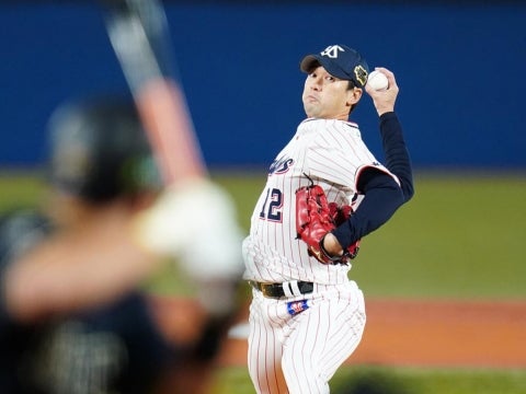 石山投手が三者凡退に仕留める好リリーフ