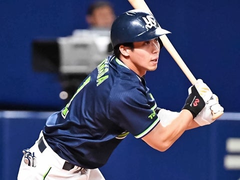 山田選手が先制のタイムリー