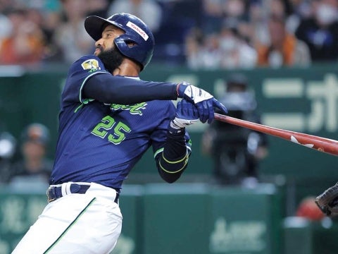 サンタナ選手が先制の16号ソロ