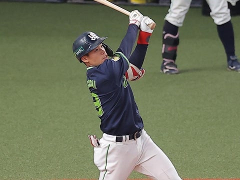 塩見選手がマルチ安打の活躍