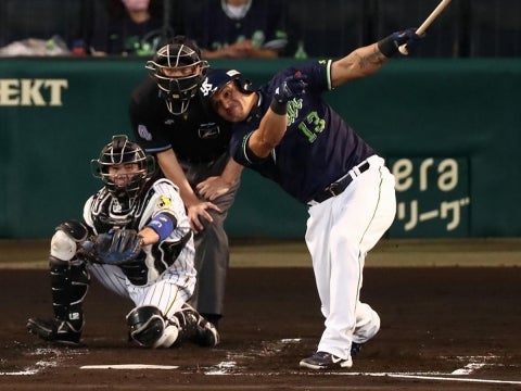 オスナ選手が先制タイムリー含む、2安打1打点の活躍