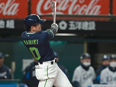 並木選手が勝ち越しの2点タイムリー