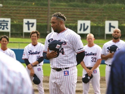 緊張しながら…