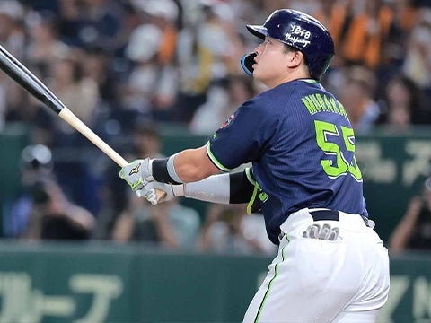 村上選手が6年連続で20号に到達