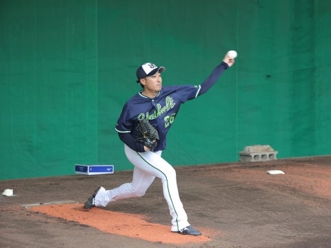 坂本投手が一軍キャンプに合流