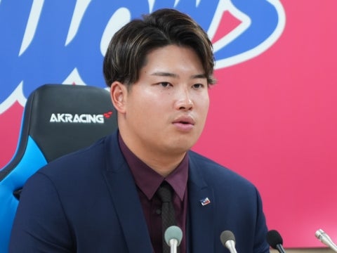 村上選手「もう一度三冠王を取りにいきたい」