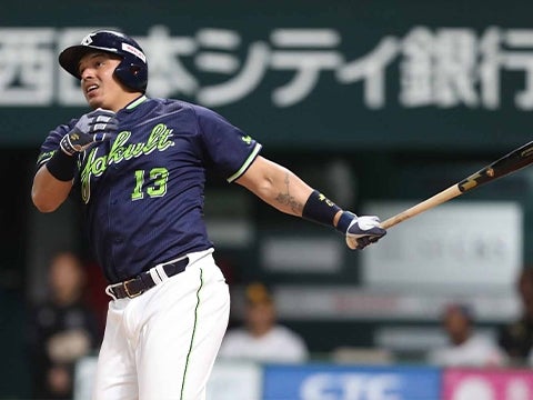 オスナ選手が勝ち越しの1号ソロ